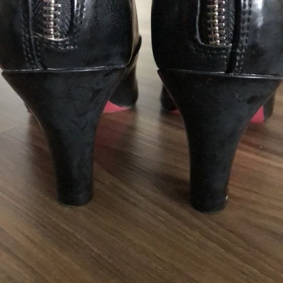 Alice and Olivia Heeled Zip Tassel Payless Booties - Picture 6 of 9